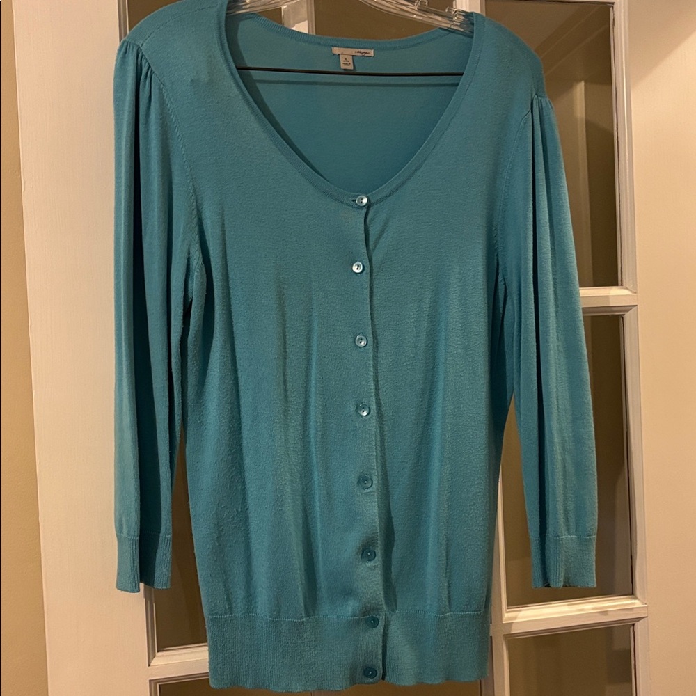 Cardigan sweater